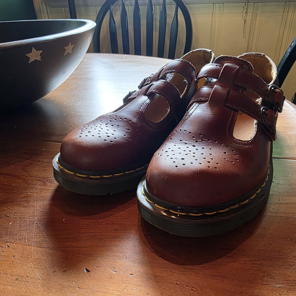 Dr Martin Mary Janes Size 10